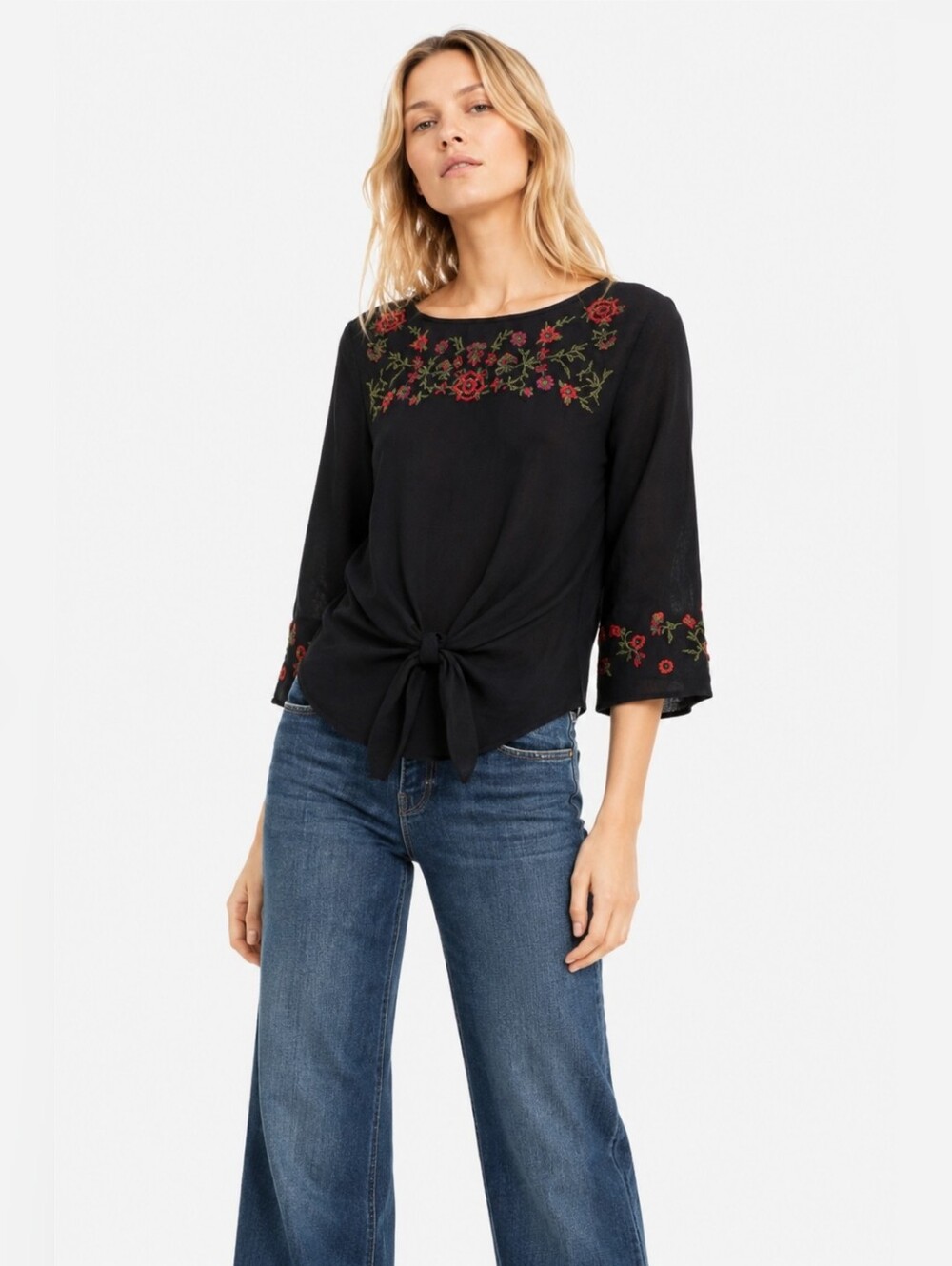 NWT Zara Size XS Embroidered Knot Blouse